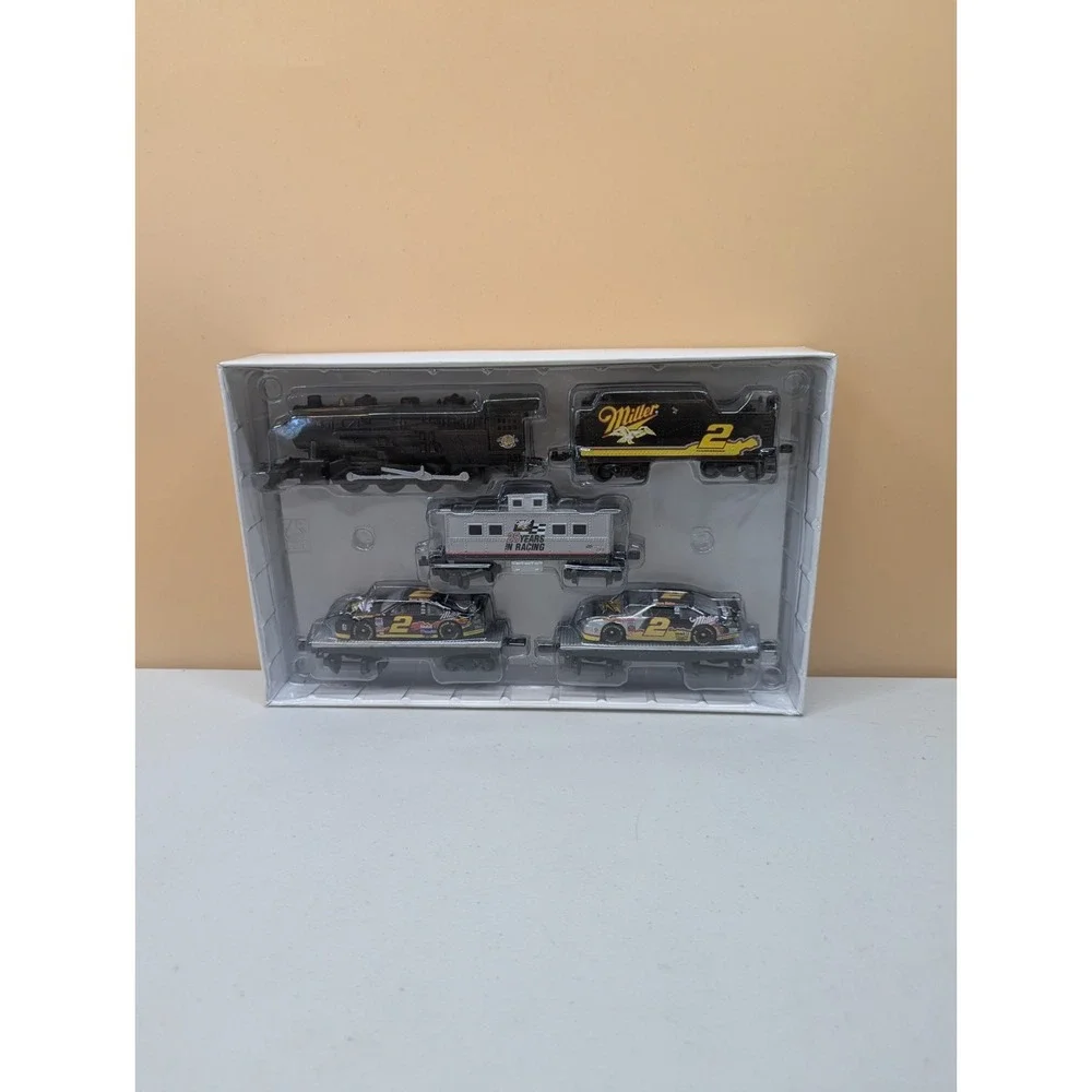 1996 Revell 5-Pc. H.O. Model Train Set Rusty Wallace #2 Penske Racing Miller